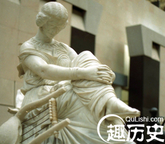 女诗人萨福有着什么样的出身？后人对萨福的评价