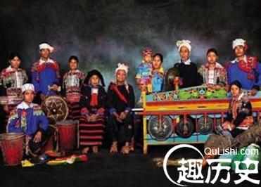 德昂族服饰 德昂族人习惯穿什么样的衣服