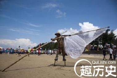 京族最传统的民间娱乐项目是什么