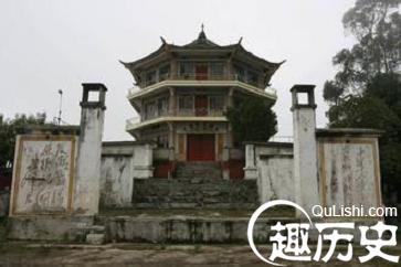 怒族文化 怒族刻在石头上的古老文化