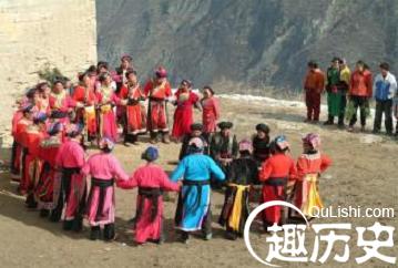 揭秘瓦尔俄足：传承千年的羌族妇女节