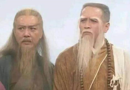 射雕中，此人曾经打死黄药师最得意的弟子曲灵风。