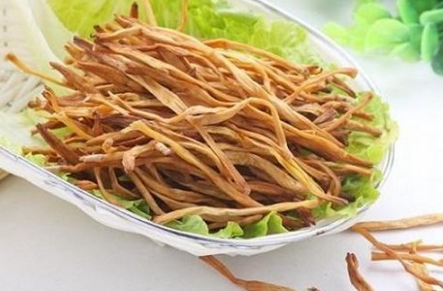 为什么对迟到的人我们要说&ldquo;等得黄花菜都凉了&rdquo;？这句话是怎么来的？