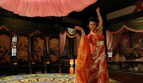 舞蹈除了娱乐还能成为政治工具？杨贵妃竟跟&ldquo;叛军头子&rdquo;快活跳舞?