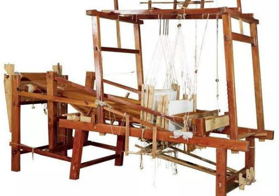 唧唧复唧唧，木兰当户织！《木兰诗》唧唧复唧唧是什么意思？