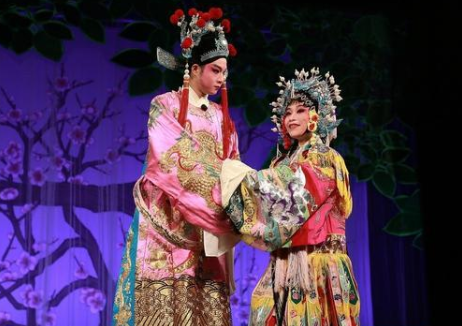 李渔在戏剧史上的地位如何?他有哪些成就?