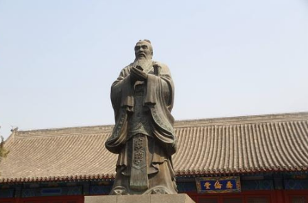 孔子为什么是公认的圣人?孔子对历史发展做出了什么贡献?