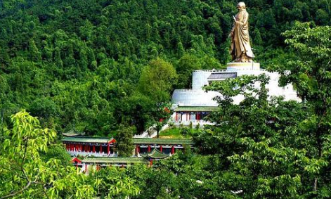“寿比南山”的南山是哪座山?有多少关于“山”的成语?